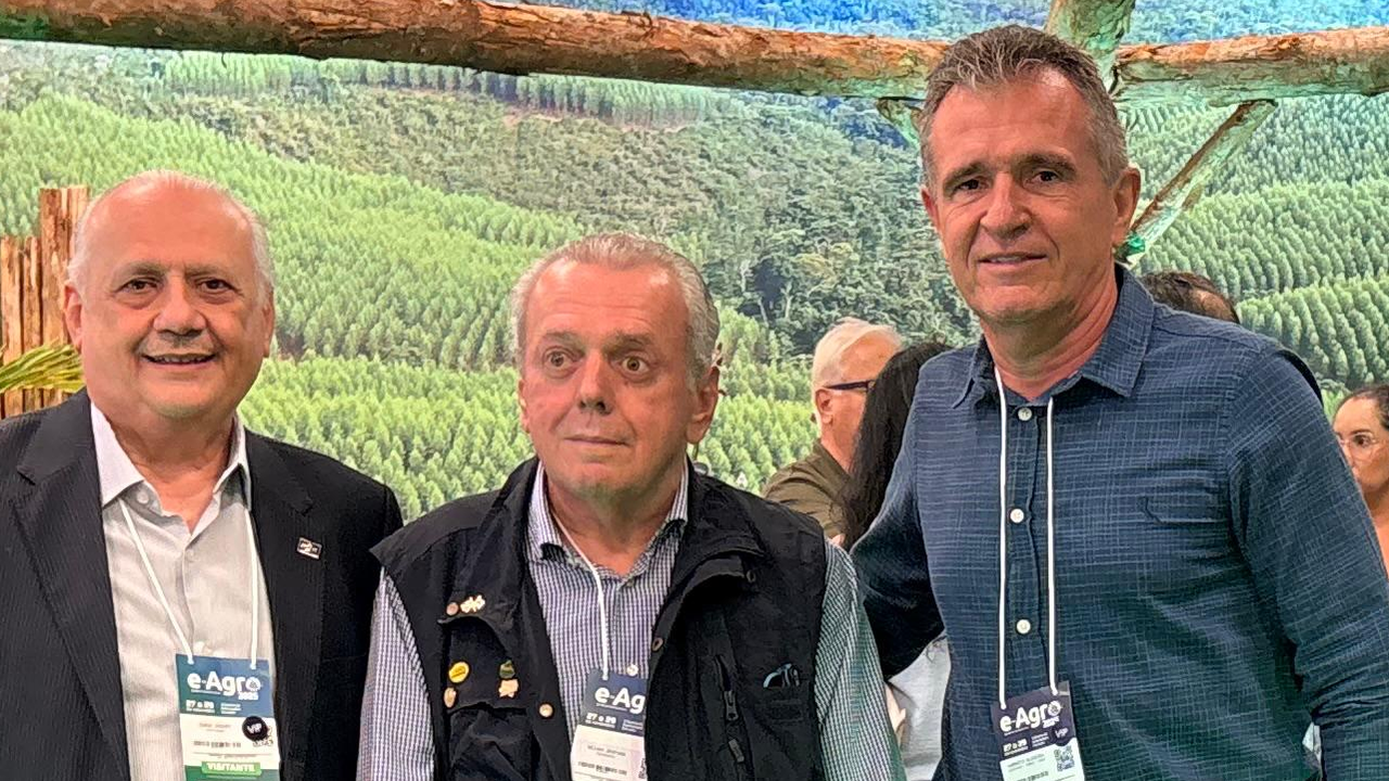 Jorge Khoury, superintendente do Sebrae-Bahia, Wilson Andrade, diretor-executivo da ABAF e Humberto Miranda, presidente da Faeb