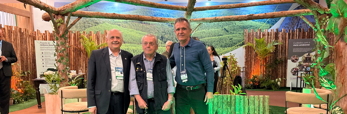 Jorge Khoury, superintendente do Sebrae-Bahia, Wilson Andrade, diretor-executivo da ABAF e Humberto Miranda, presidente da Faeb