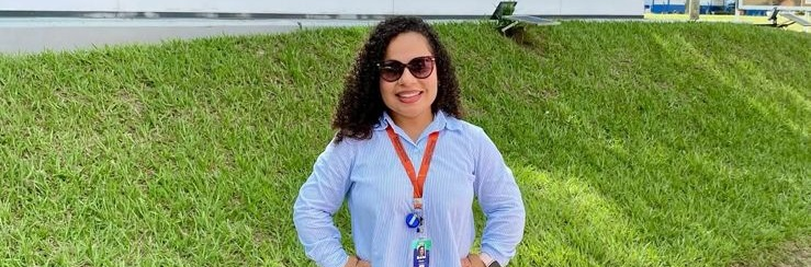 Thais Regina Gois 01